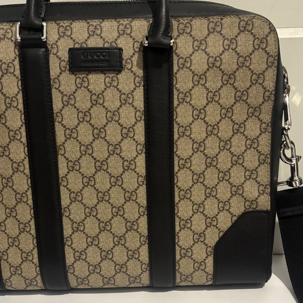 Gucci Beige and Black Briefcase - Picture 2 of 16
